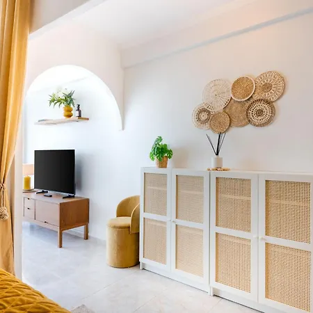 Al Andalus - Bright Coastal Near La Carihuela, Restaurants & Centre Appartement *
